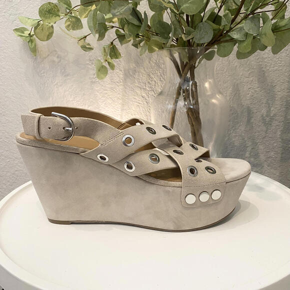 Marc Fisher Shoes - Marc Fisher Bloom Grommet Wedge Platform Sandal Tan 9.5 Like New